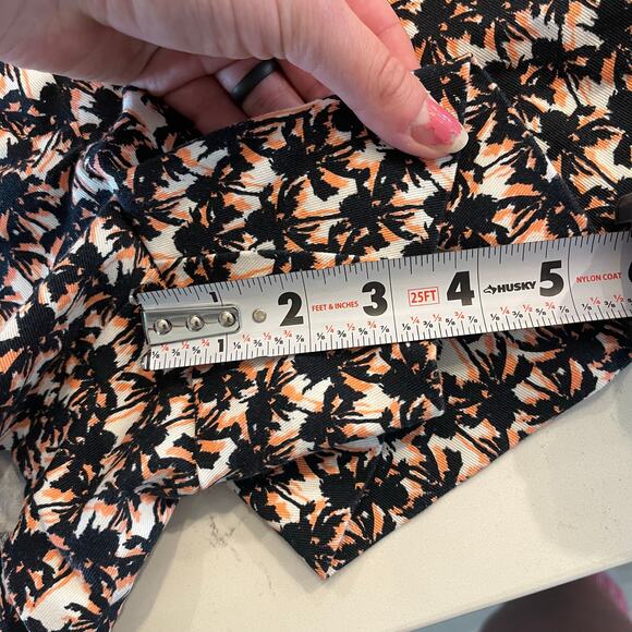 Trina Turk Shorts Palm Tree Print‎ Size 4 - Picture 8 of 8